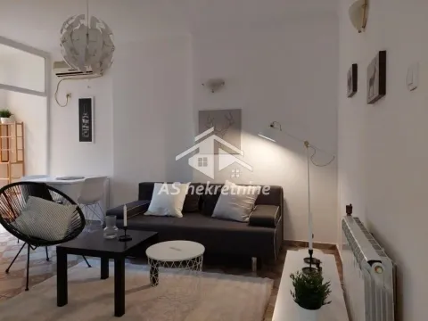 Izdavanje, dvosoban stan, 55m², Stari Grad, Beograd