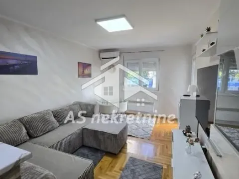 Rent, two bedroom apartment, 40m², Uciteljsko Naselje, Zvezdara Sve Podlokacije - image 2