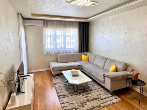Rent, two bedroom apartment, 68m², Central Point, Podgorica - image 1
