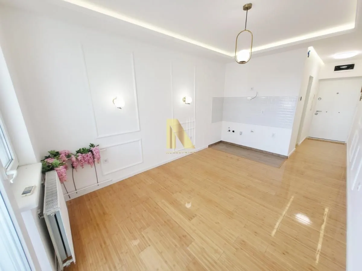 Sale, studio apartment, 26m², Socijalno, Novi Sad Sve Podlokacije