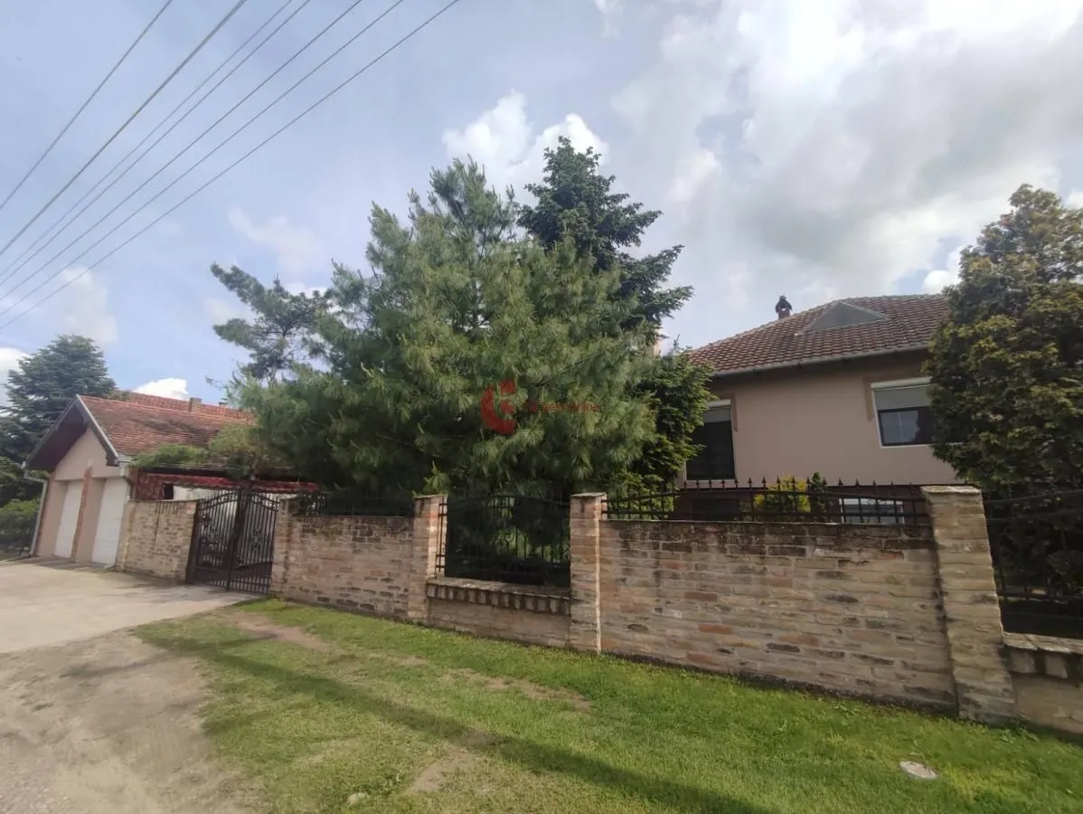 Prodaja, kuća, 300m², Hajdukovo, Subotica