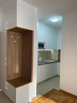 Rent, one bedroom apartment, 45m², Budva, Crna Gora - image 5