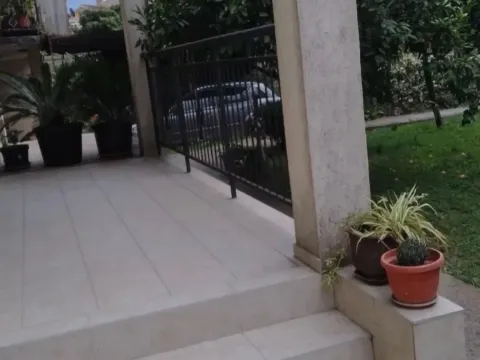 Izdavanje, jednosoban stan, 50m², Centar, Tivat - image 5