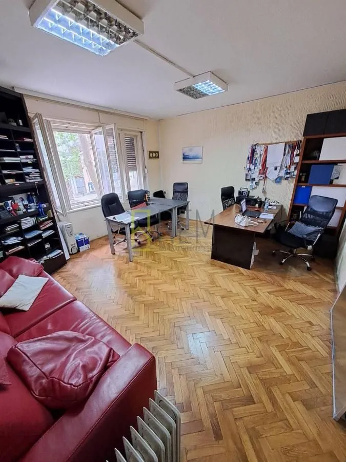 Prodaja, jednosoban stan, 32m², Centar, Podgorica