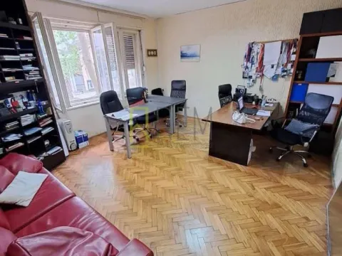 Prodaja, jednosoban stan, 32m², Centar, Podgorica - image 2
