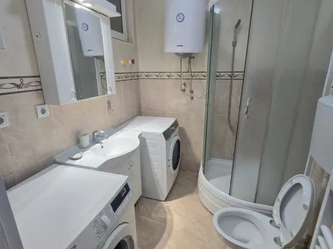 Izdavanje, jednosoban stan, 35m², Severni Bulevar, Zvezdara Sve Podlokacije - image 8