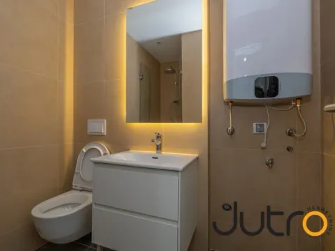 Sale, three bedroom apartment, 90m², Tološka šuma, Podgorica - image 10