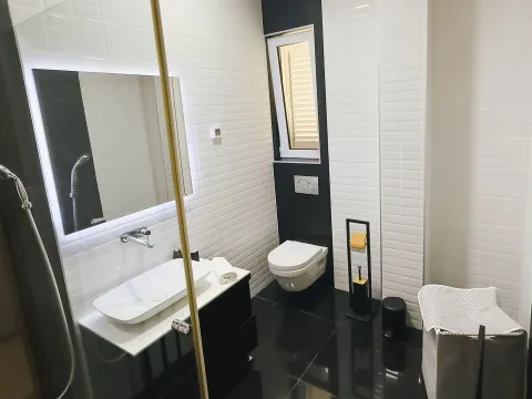 Prodaja, kuća, 267m², Dobrota, Kotor - image 9