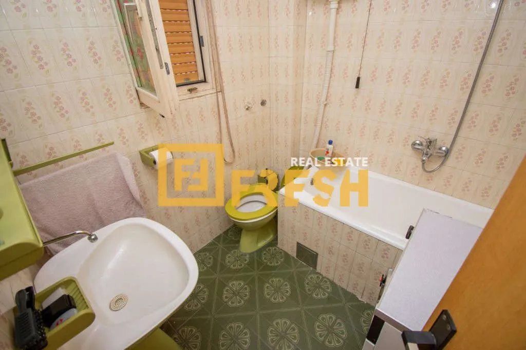Rent, house, 214m², Tološi, Podgorica