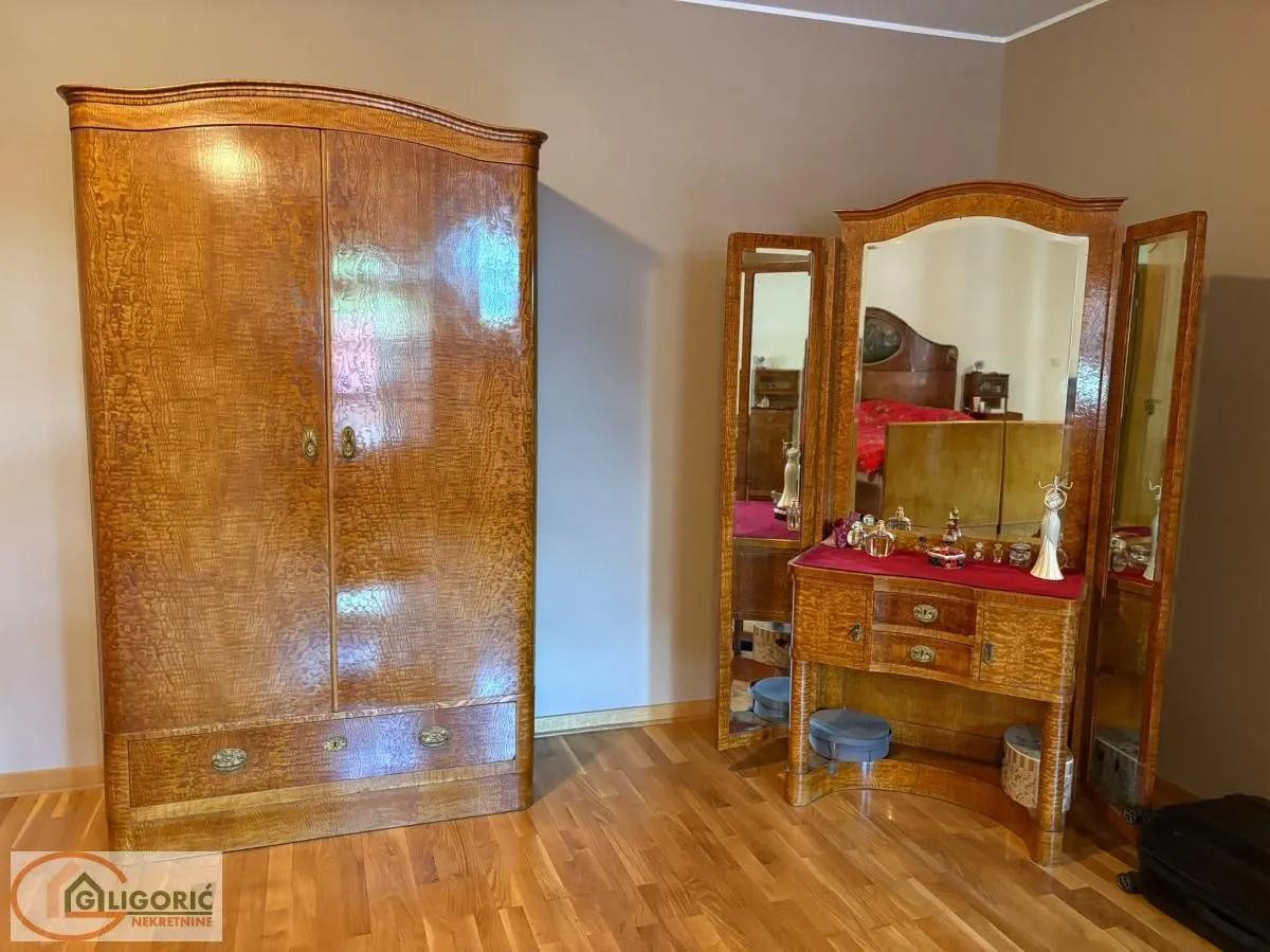 Prodaja, kuća, 730m², Pančevo, Srbija