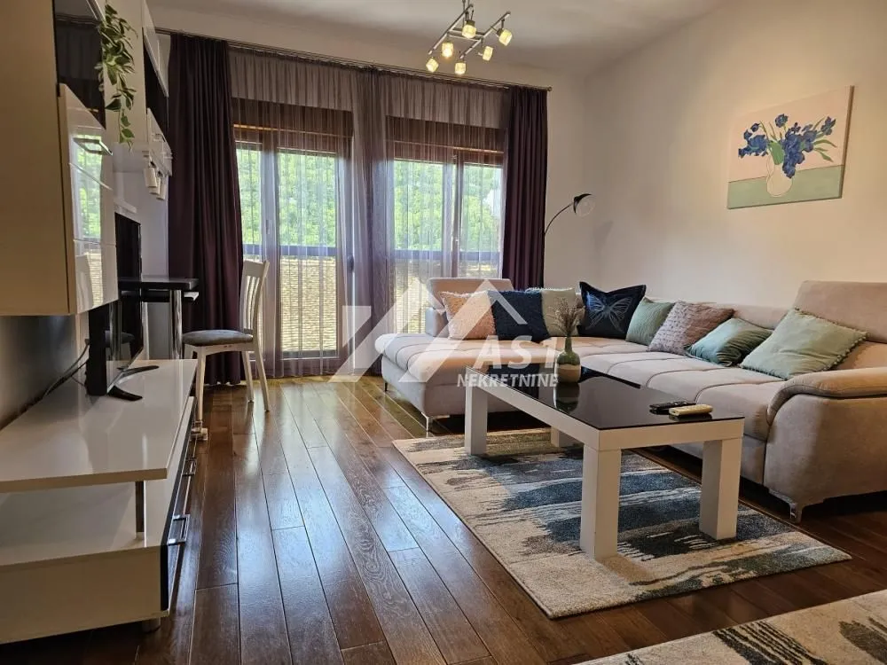 Izdavanje, dvosoban stan, 52m², Novi Sad Sve Podlokacije, Novi Sad