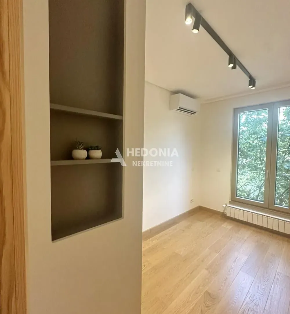 Rent, office space, 94m², Kalenić Pijaca, Vračar Sve Podlokacije