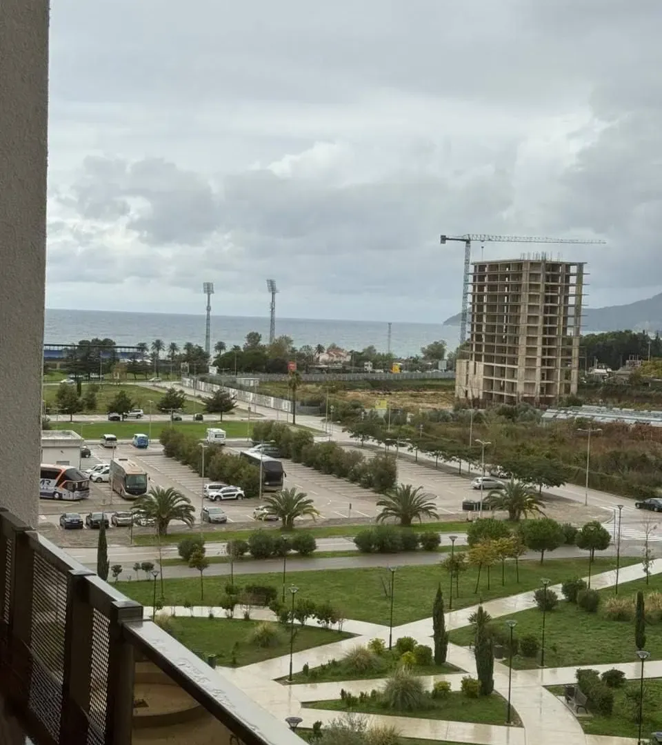 Prodaja, jednosoban stan, 65m², Centar, Bar