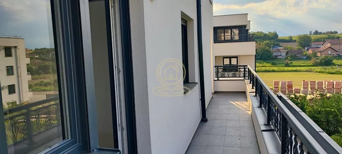 Prodaja, trosoban stan, 79m², Sremska Kamenica, Petrovaradin