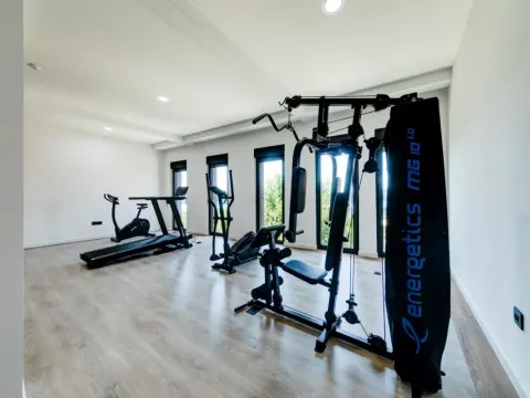 Prodaja, kuća, 454m², Tivat, Crna Gora - image 12