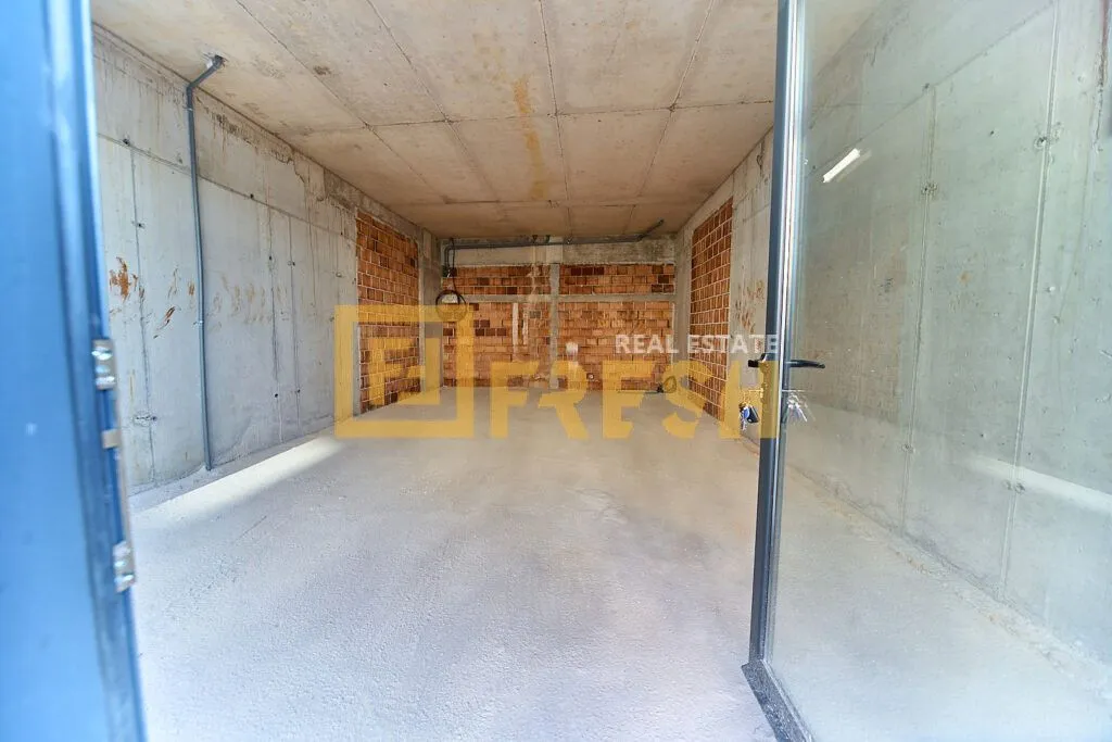 Rent, office space, 100m², Stari Aerodrom, Podgorica