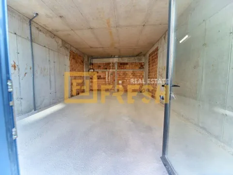 Rent, office space, 100m², Stari Aerodrom, Podgorica - image 4