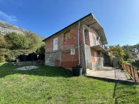 Prodaja, četvorosoban stan, 95m², Sutomore, Bar - image 4