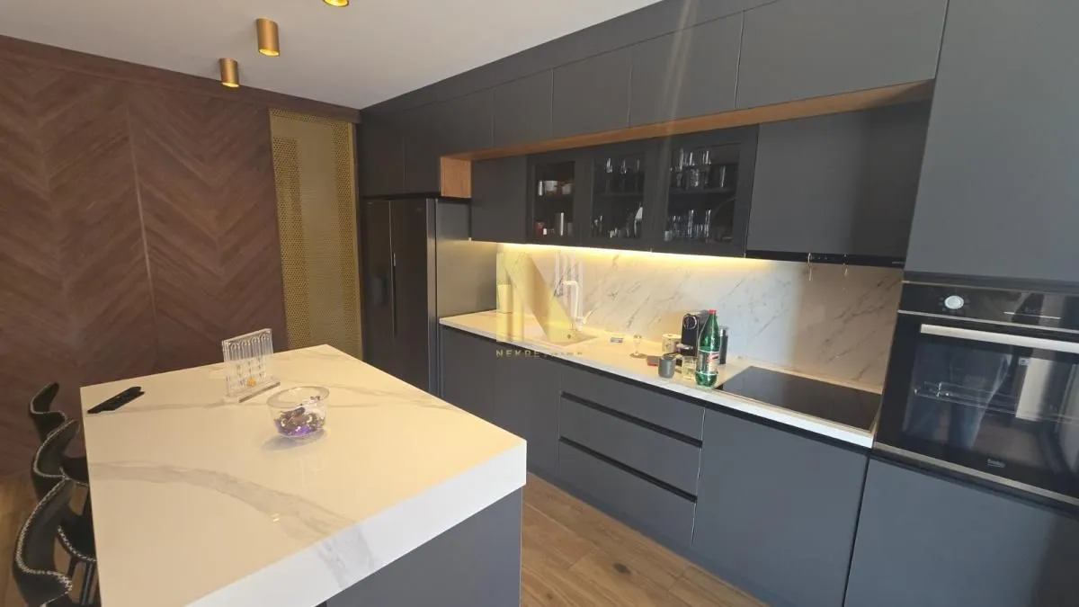 Prodaja, kuća, 183m², Veternička rampa, Novi Sad Sve Podlokacije
