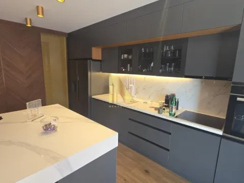 Prodaja, kuća, 183m², Veternička rampa, Novi Sad Sve Podlokacije - image 4