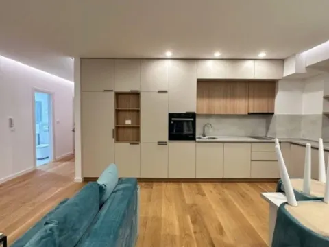 Izdavanje, dvosoban stan, 100m², Rafailovići, Budva - image 4