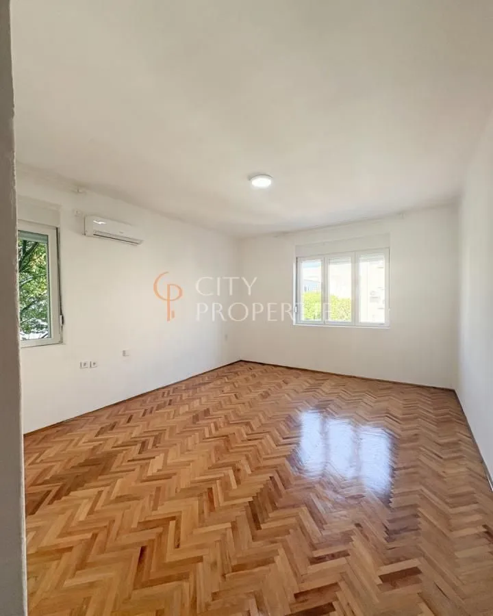 Prodaja, stan, 70m², Centar, Podgorica
