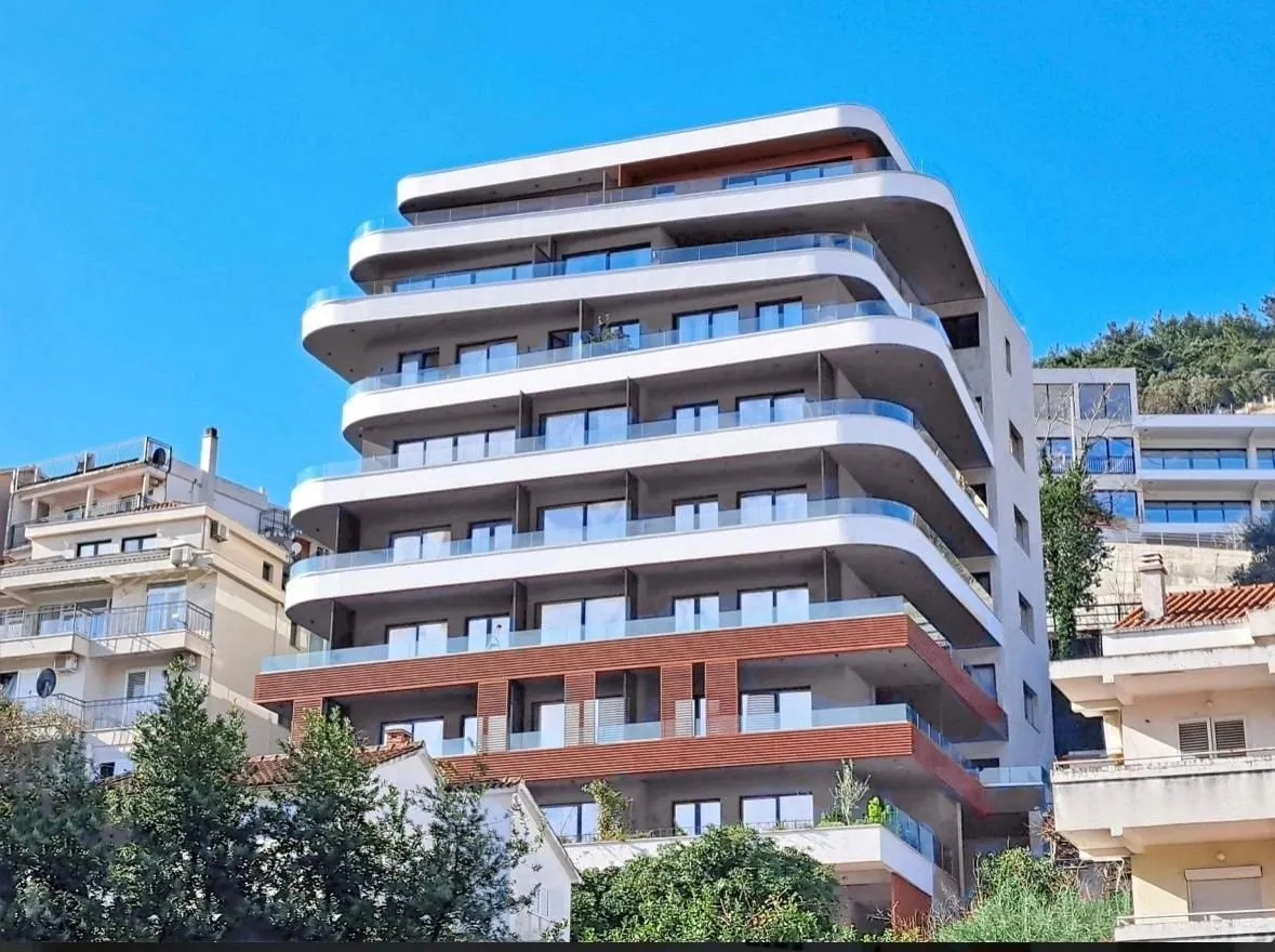 Prodaja, trosoban stan, 149m², Gospoština, Budva