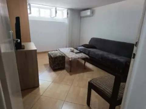 Prodaja, dvosoban stan, 68m², Centar, Podgorica - image 2