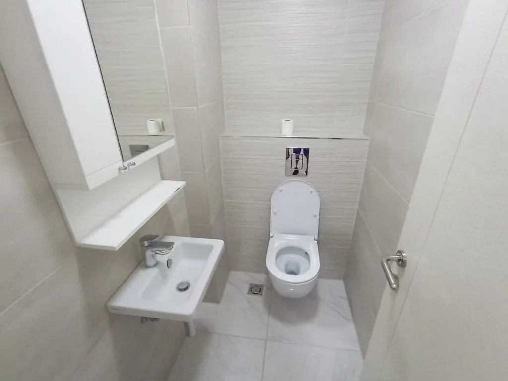 Izdavanje, trosoban stan, 95m², Blok 6, Podgorica
