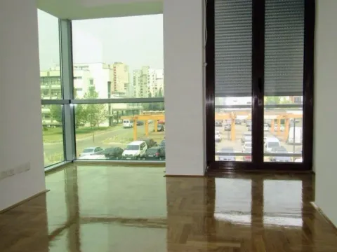 Prodaja, trosoban stan, 138m², Preko Morače, Podgorica - image 3