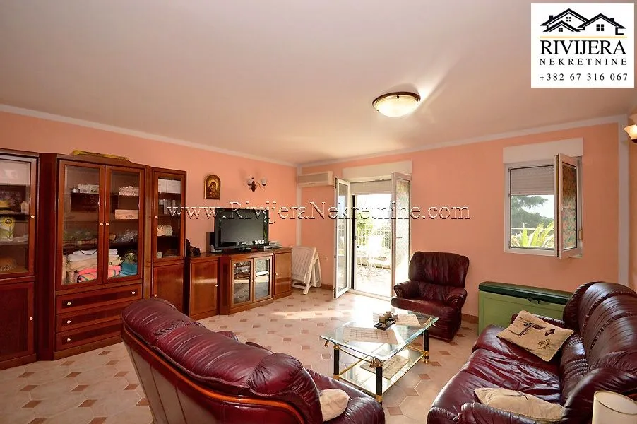 Prodaja, trosoban stan, 76m², Topla, Herceg Novi