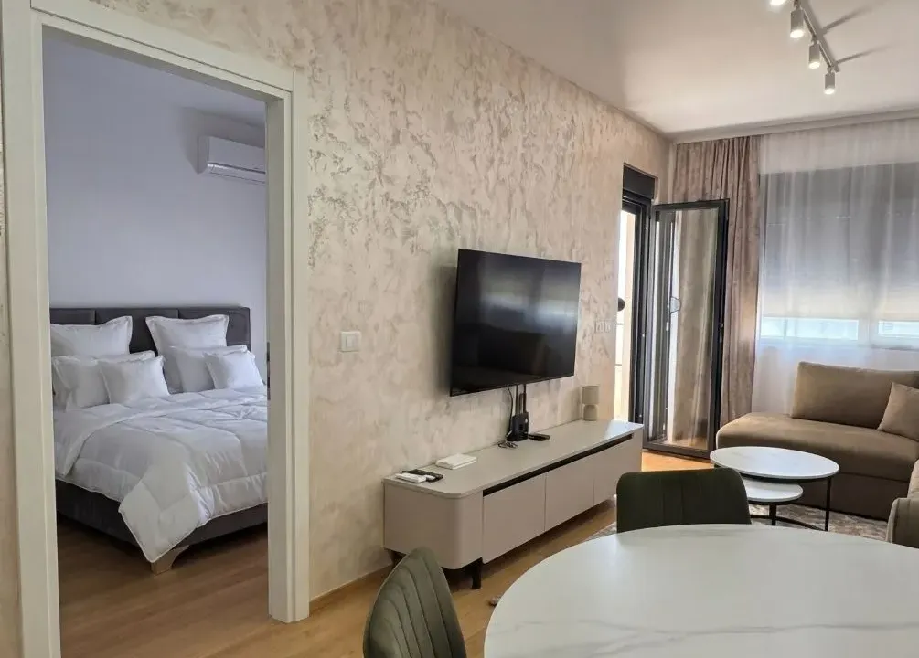 Sale, two bedroom apartment, 71m², Bečići, Budva