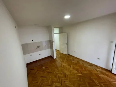 Prodaja, garsonjera, 24m², Centar, Novi Sad - image 9