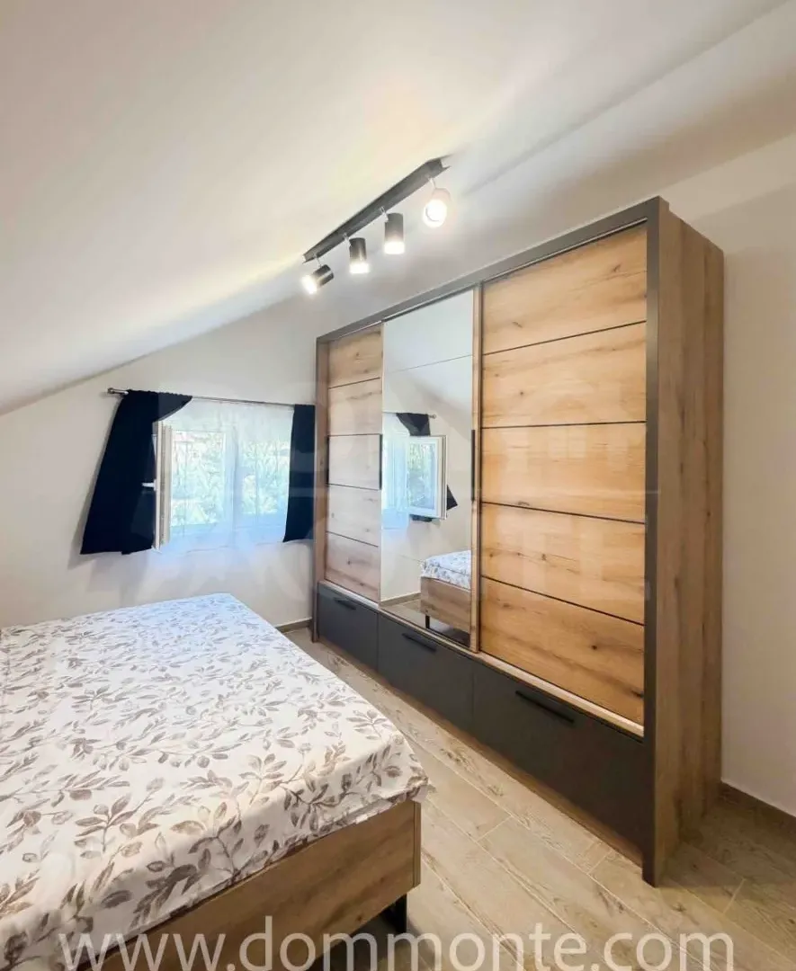 Rent, two bedroom apartment, 80m², Tivat, Crna Gora