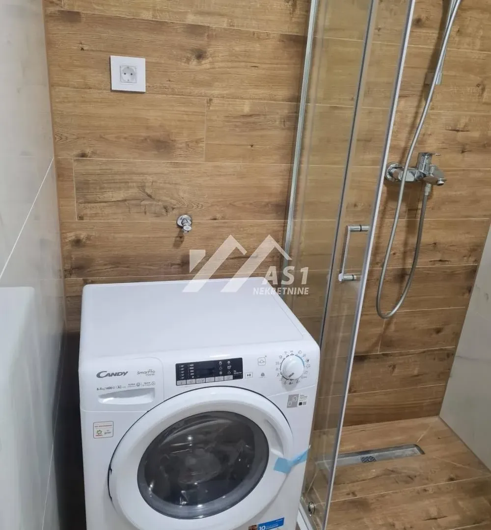 Izdavanje, jednosoban stan, 40m², Novi Sad Sve Podlokacije, Novi Sad