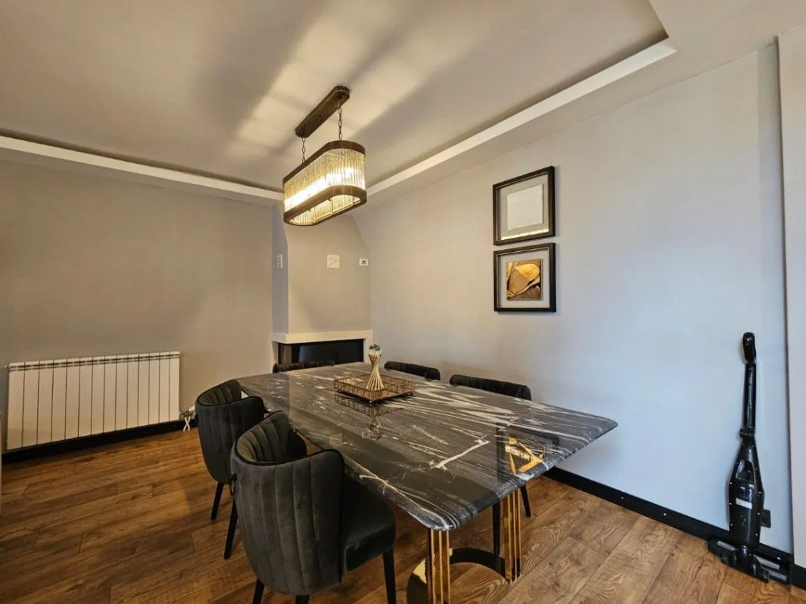 Izdavanje, kuća, 380m², Zeta, Podgorica