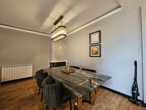 Izdavanje, kuća, 380m², Zeta, Podgorica - image 7