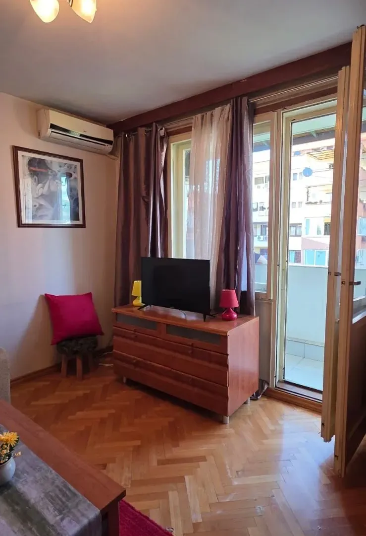 Prodaja, garsonjera, 30m², Gintaš, Podgorica