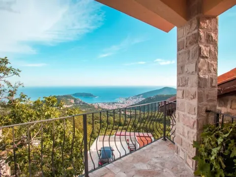 Rent, house, 110m², Lapčići, Budva