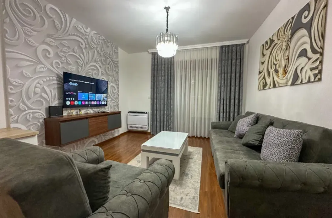 Izdavanje, dvosoban stan, 70m², Master Kvart, Podgorica