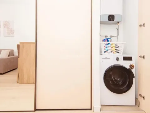 Izdavanje, jednosoban stan, 39m², Centar, Tivat - image 7