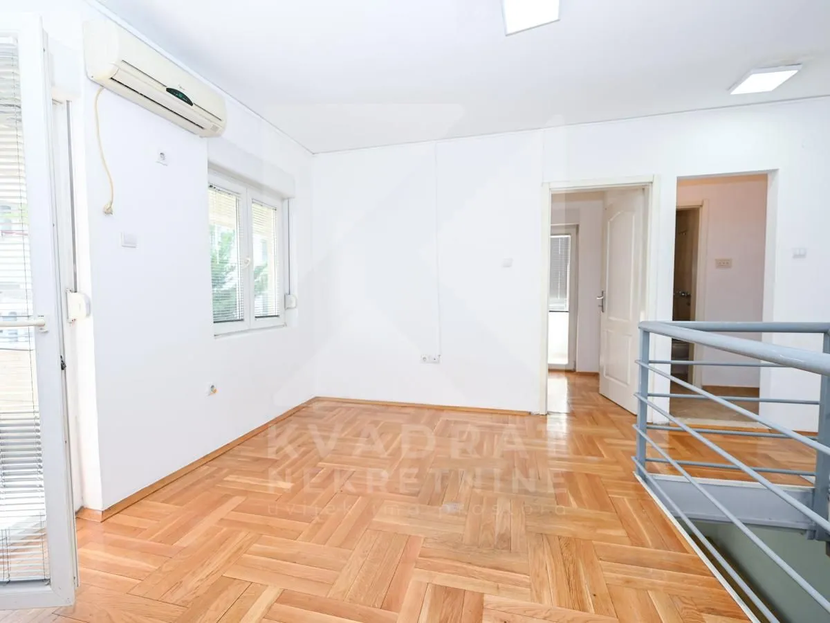 Rent, office space, 65m², Stari Aerodrom, Podgorica