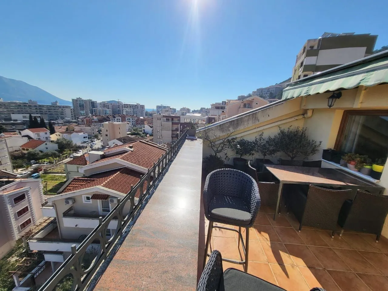 Prodaja, trosoban stan, 100m², Babin Do, Budva