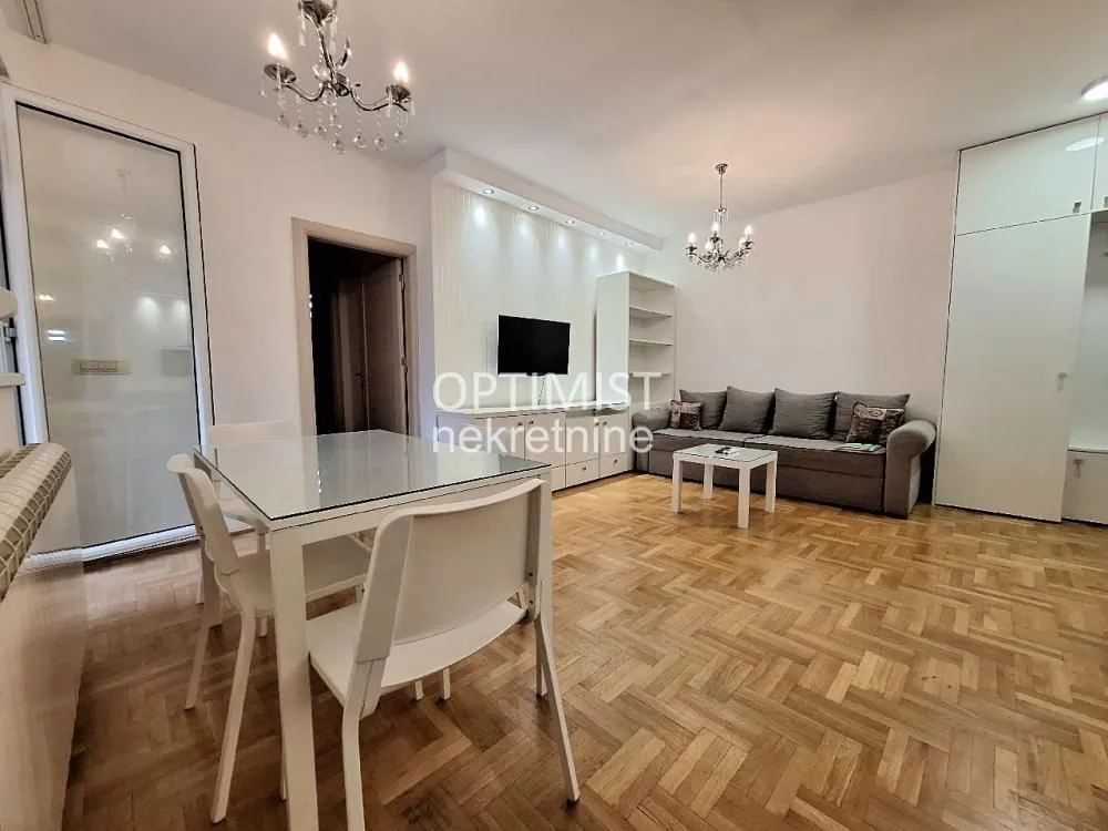 Izdavanje, dvosoban stan, 45m², Voždovac Sve Podlokacije, Beograd