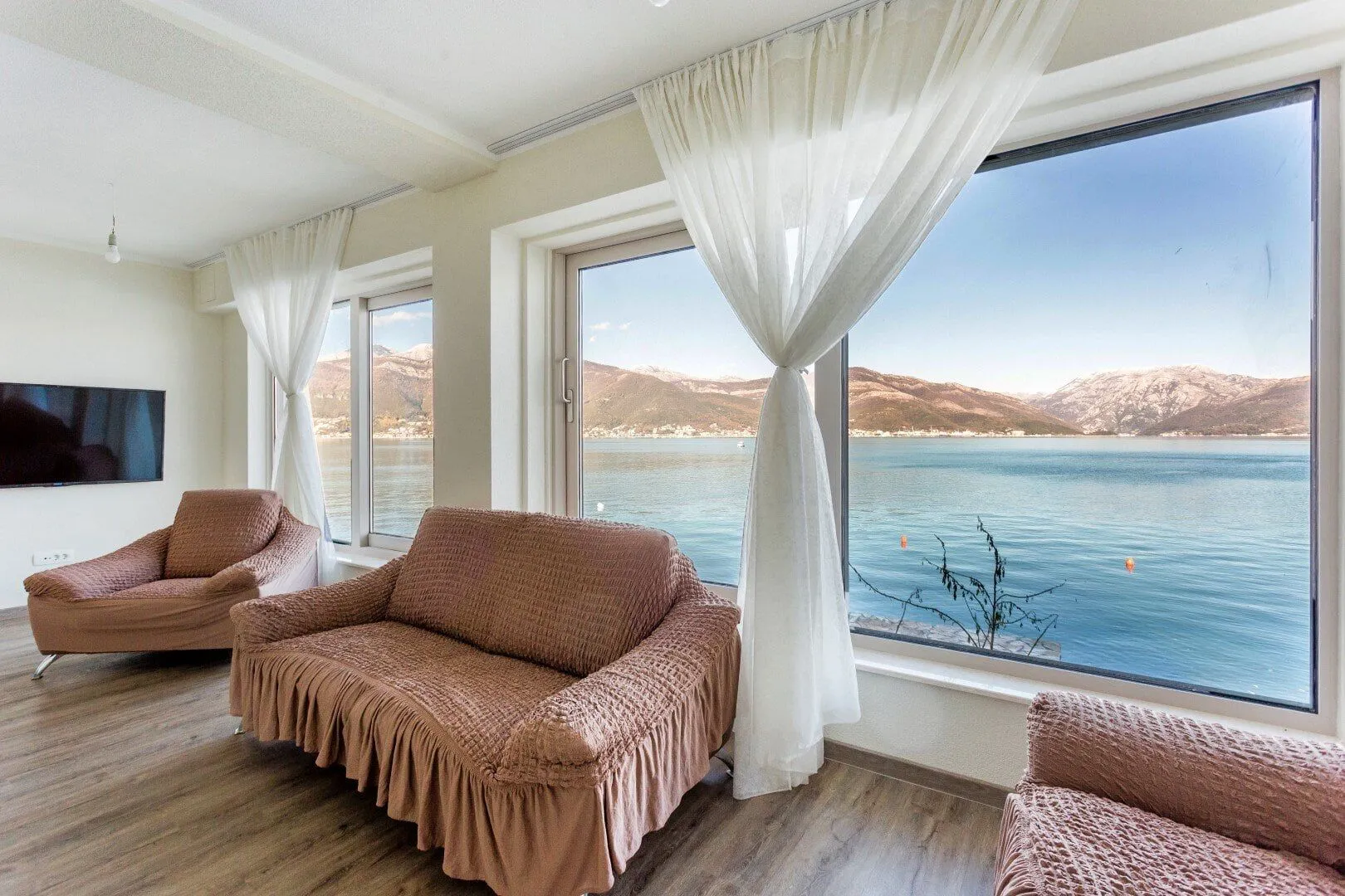 Prodaja, kuća, 240m², Bratešići, Kotor