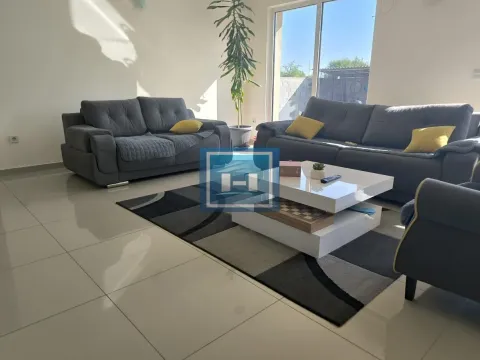 Sale, house, 327m², Ćuprija, Srbija - image 2