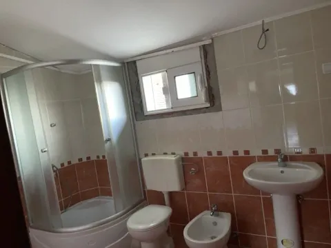 Sale, house, 160m², Rogami, Podgorica - image 2