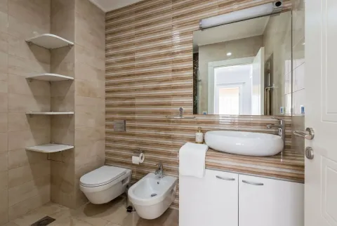 Sale, three bedroom apartment, 88m², Budva, Crna Gora - image 17