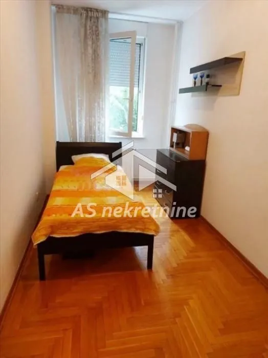 Rent, three bedroom apartment, 80m², Novi Beograd Sve Podlokacije, Beograd