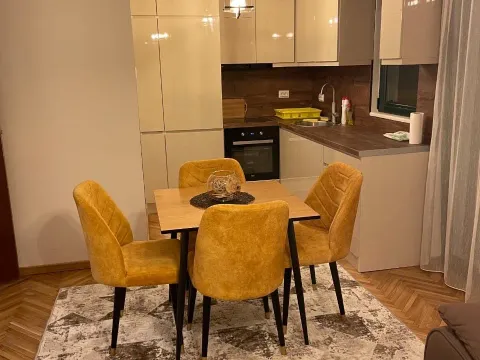Rent, one bedroom apartment, 42m², City Kvart, Podgorica - image 1